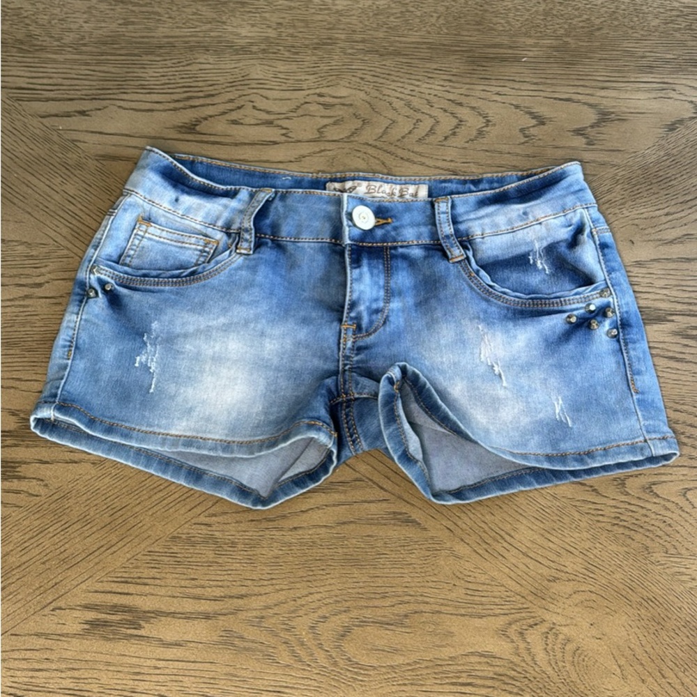 Low rise short